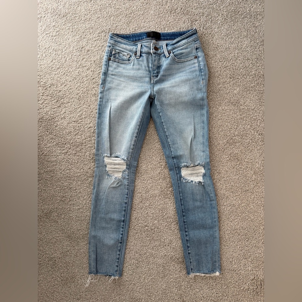 Buckle Light Blue Distressed Skinny Jeans